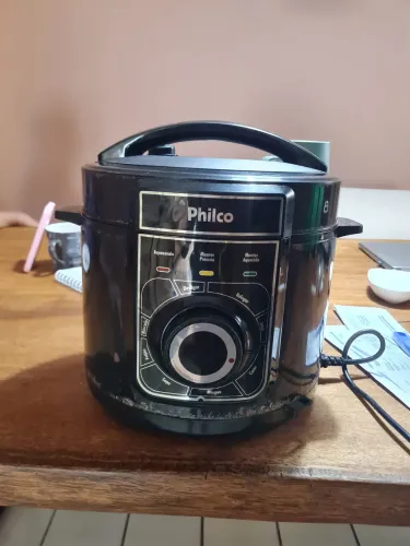 Panela de pressão elétrica