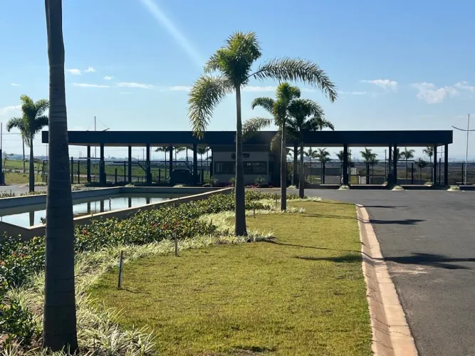 Terreno em condomínio fechado Paulínia 240m