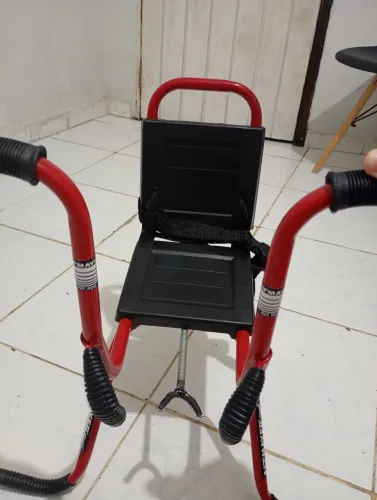 Vendo cadeirinha para bicicleta