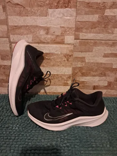 Tênis Nike, Original! Feminino, Tamanho 35. Semi-novo!