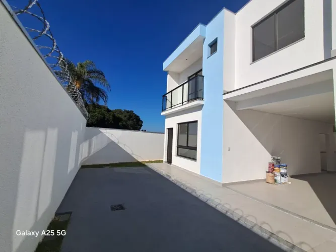 Casa 3 quartos 2 vagas 140 m² de área Trevo BH