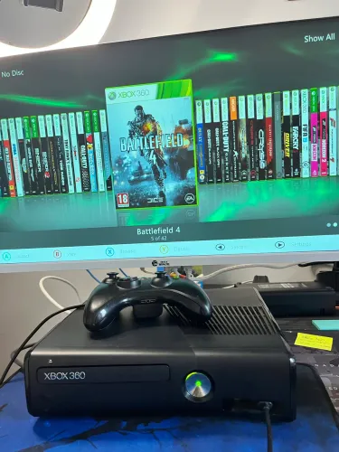 Xbox 360 Slim RGH com 3000 jogos