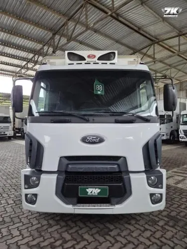 FORD CARGO 1319 2013