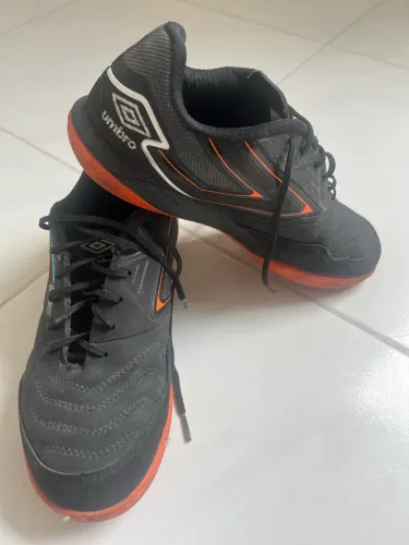 Umbro pró5 bump