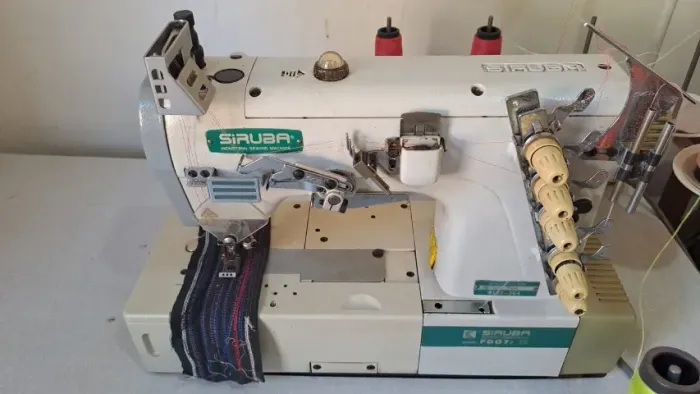 Máquina Galoneira Industrial Siruba F007