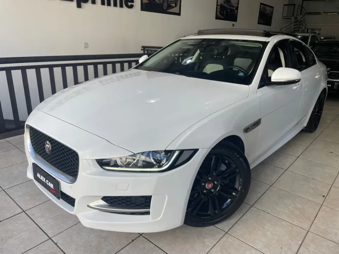 Jaguar XE 2.0 Turboch. R-sport 240/250cv Aut. 2017