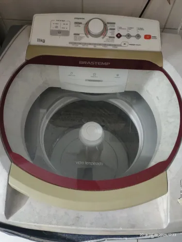 Máquina de lavar com defeito