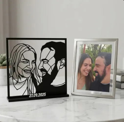 Quadro Escultura Personalizada 3D - Eternize sua Foto! (Perfeito para dia dos namorados)