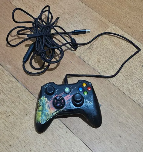 Controle Razer Onza Xbox 360 / PC - Edição Limitada Dragon Age II (Com Fio)