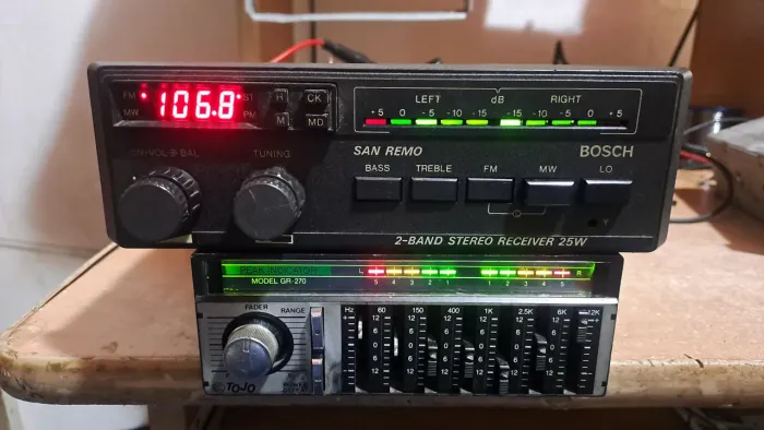Rádio Bosch San Remo + Tojo Gr270