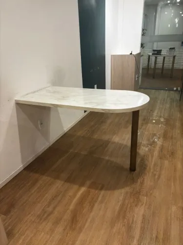 MESA DE ESCRITÓRIO OU LANCHONETE