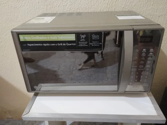 Vendo microondas LG espelhado