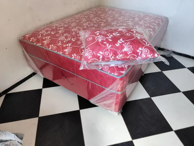 Cama com mola ensacadas, frete é grátis e no mesmo dia