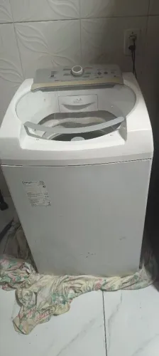 VENDO MÁQUINA DE LAVAR COM DEFEITO