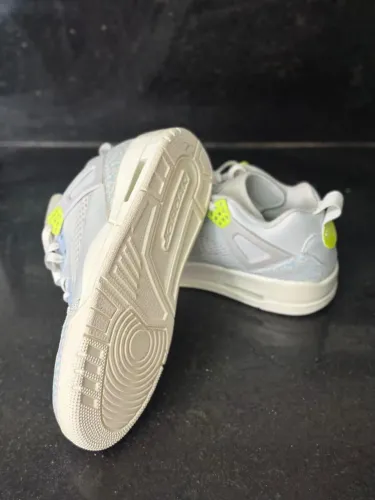 Tênis Air Jordan Spizike Low Photo Dust Volt