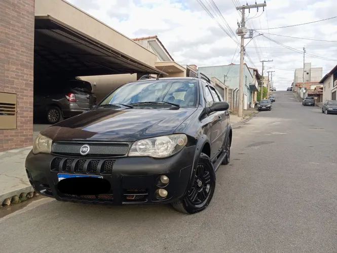 Fiat Palio Week. Adv/adv Tryon 1.8 MPI Flex 2006