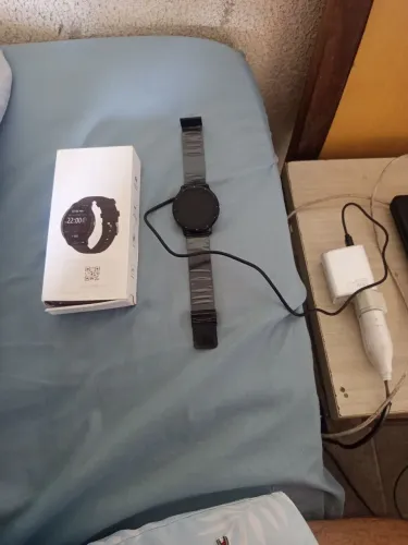 Relógio smartwatch com carregador por indução