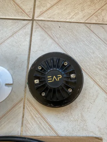 Peças de som automotivo