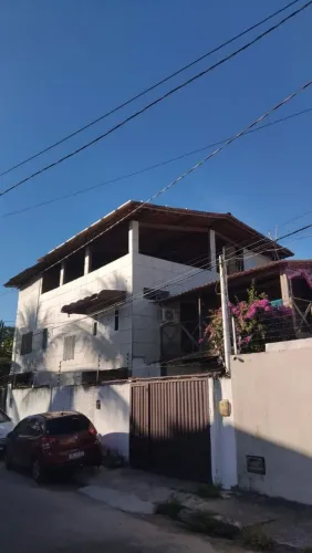 VENDE-SE 3 CASAS NA GARCA TORTA