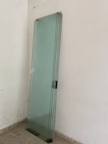 Vendo porta de vidro