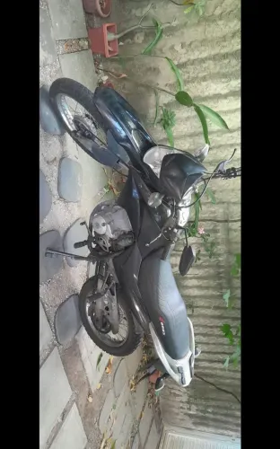 BROS ES 150 2013 PRETA / R$ 12.500,00
