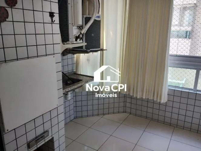 Apartamento 2 quartos com suite para locação na Guilhermina em Praia Grande.