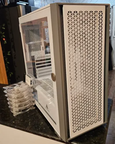 Gabinete Acegeek Surge + 5 Fans RGB