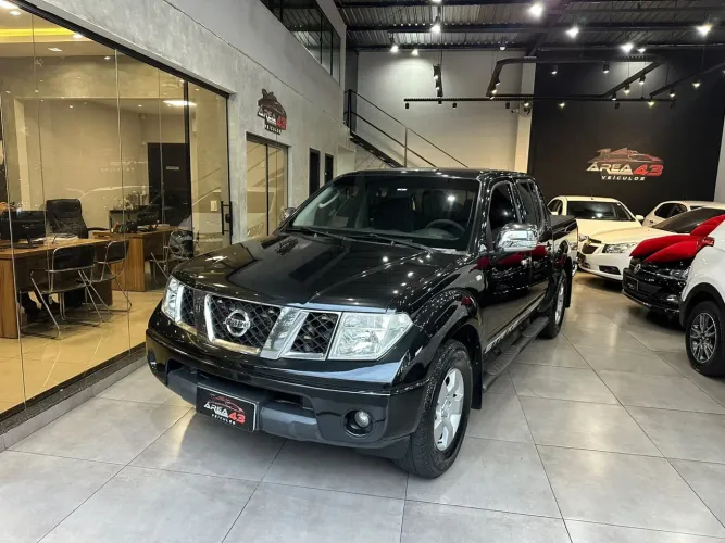 Nissan Frontier Se/se Strik CD 4X2 2.5 TB Dies. 2012