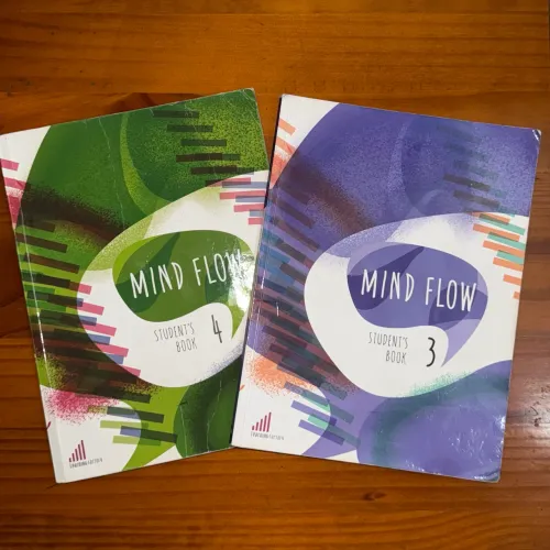 Livros Mind Flow 3 e 4 do Cultura Inglesa