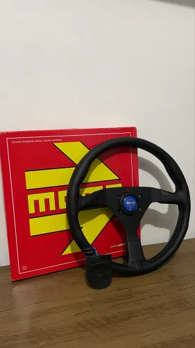 Volante MOMO MonteCarlo Azul