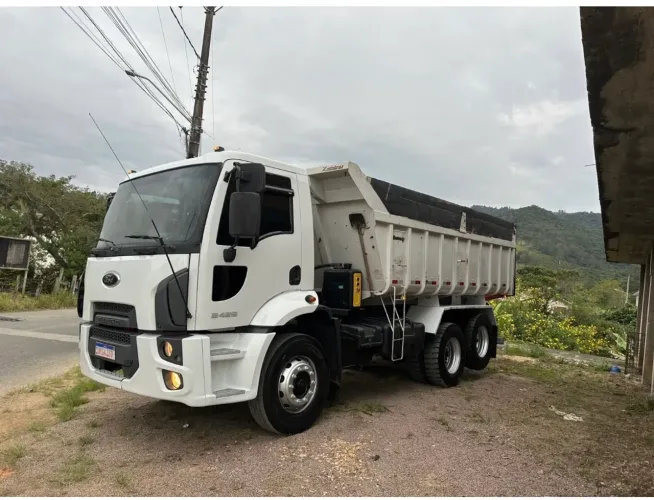 Caminhão, Ford cargo 2429 basculante, ano 2015,caçamba