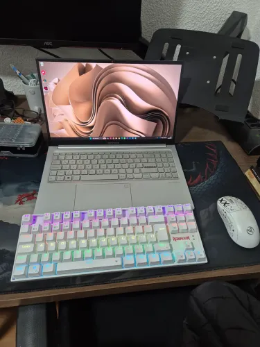 Notebook Ryzen 5 5500 + Teclado mecânico Redragon + mouse gamer