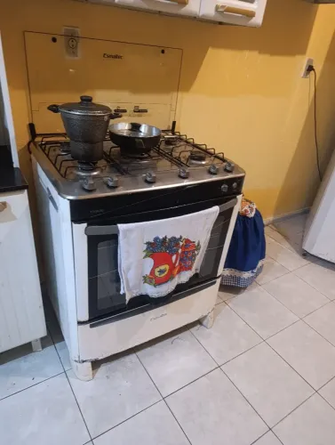 Fogão 5 bocas completo com acendimento automático e luz no forno funcionando tudo
