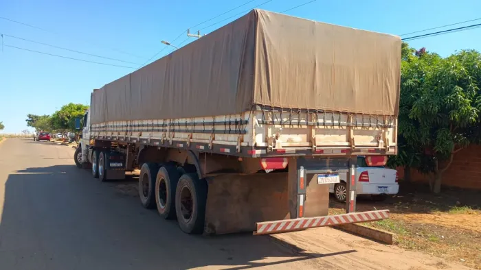 Carreta LS em Anápolis zap 62.9.9988.6013 vendo ou alugo barato 