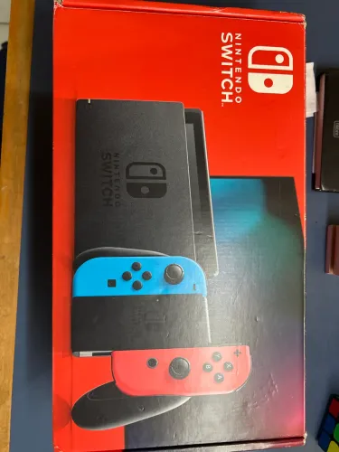 Nintendo switch v2 com tudo + controle personalizado pikachu