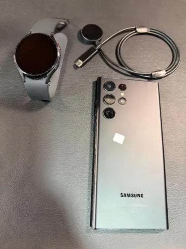 Celular e relógio Samsung 