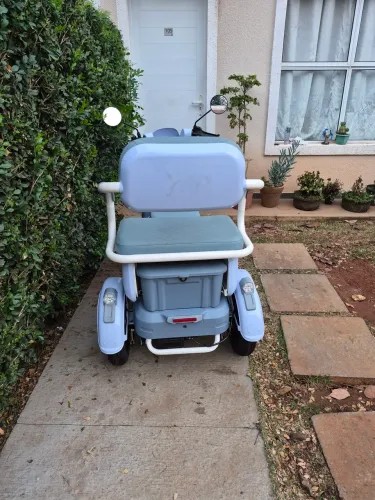 Vendo Triciclo Elétrico- pouco usado (Brabinha Luxo)