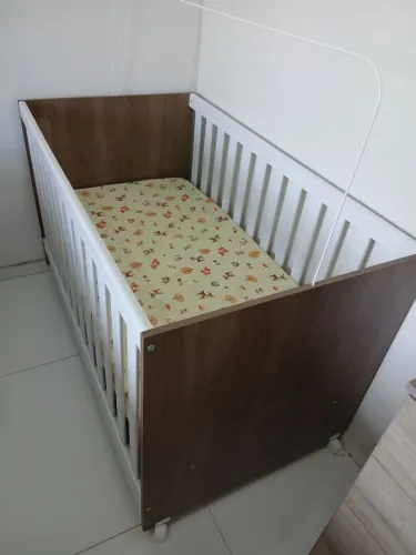Berço com colchão
