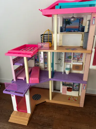 Casa de Bonecas Barbie - Casa dos Sonhos (Dreamhouse)