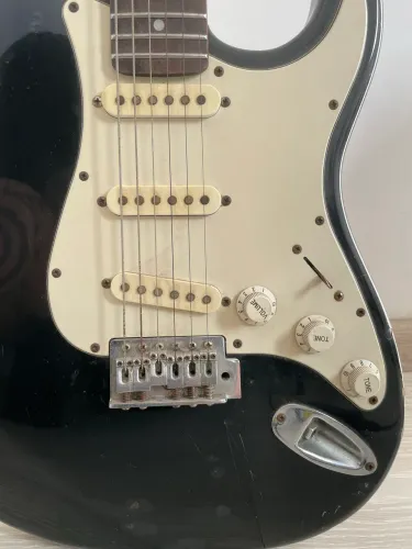 Guitarra Memphis by Tagima Stratocaster - Funcionando