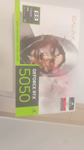 Placa de vídeo NVIDIA RTX 5050 8GB lacrada