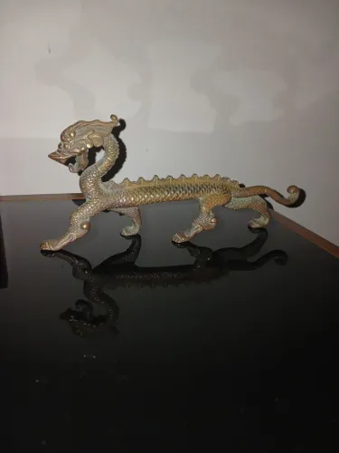 Dragao de bronze antigo decorativo 30 cm