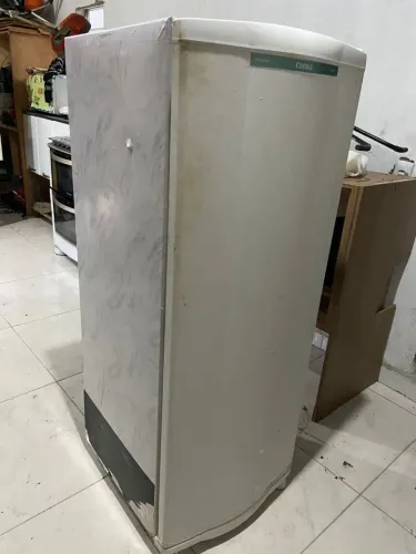Vendo geladeira