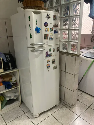 Geladeira df37 com defeito
