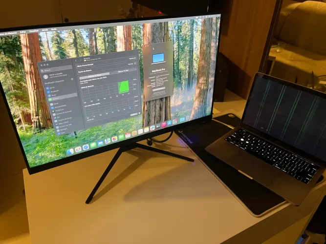 MacBook Pro 2019 Core i5 8gb A2159 128gb Armazenamento - Tela com Defeito