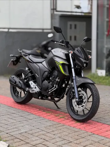 Yamaha Fazer 250 FZ25 