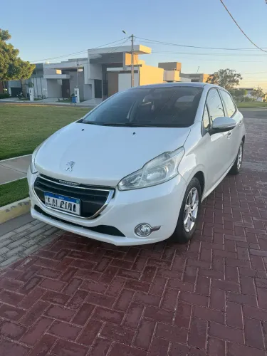Peugeot 208 Allure 1.6 Flex 16V 5P Aut. 2016