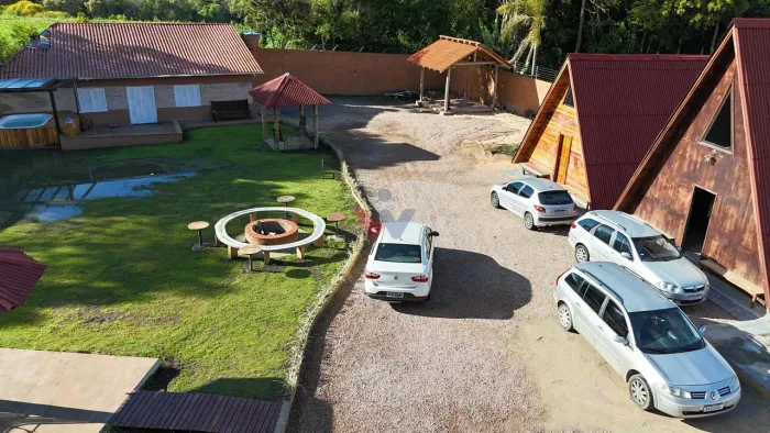 Chácara Espetacular em São José dos Pinhais, Lazer Completo e Espaço para Eventos
