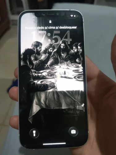 iPhone 12 com 128 gigas