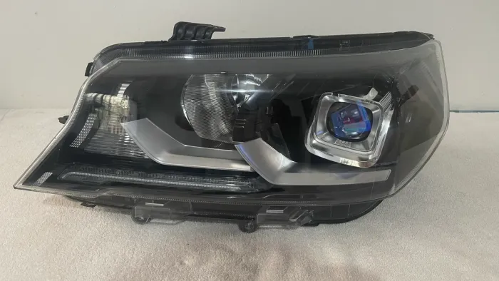 Farol lado esquerdo Fiat Titano 2025/2026 original